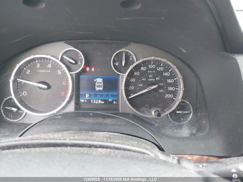 2017 Toyota Tundra Platinum 5.7L V8 VIN: 5TFAY5F10HX671729 Lot: 12459929