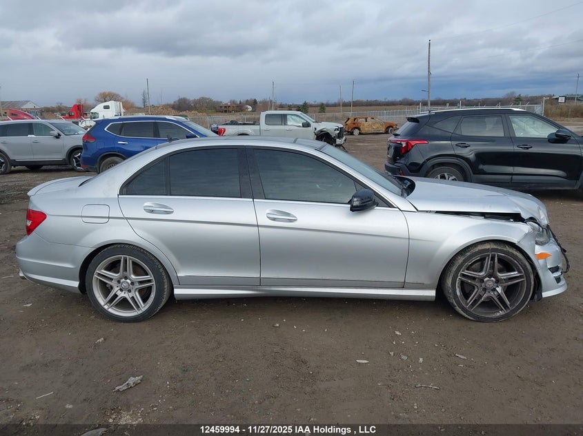 2013 Mercedes-Benz C 350 4Matic VIN: WDDGF8JBXDG133671 Lot: 12459994