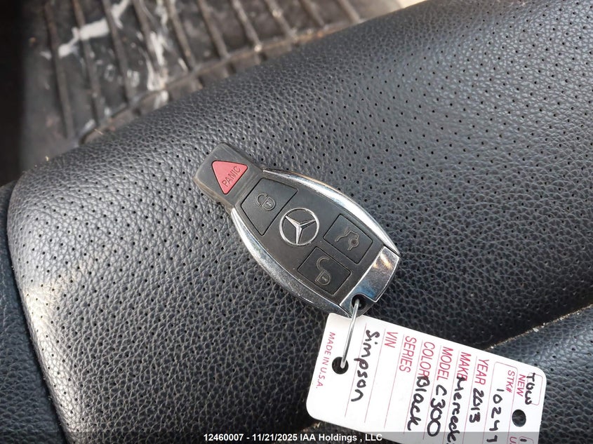 2013 Mercedes-Benz C 300 4Matic VIN: WDDGF8AB1DA800551 Lot: 12460007