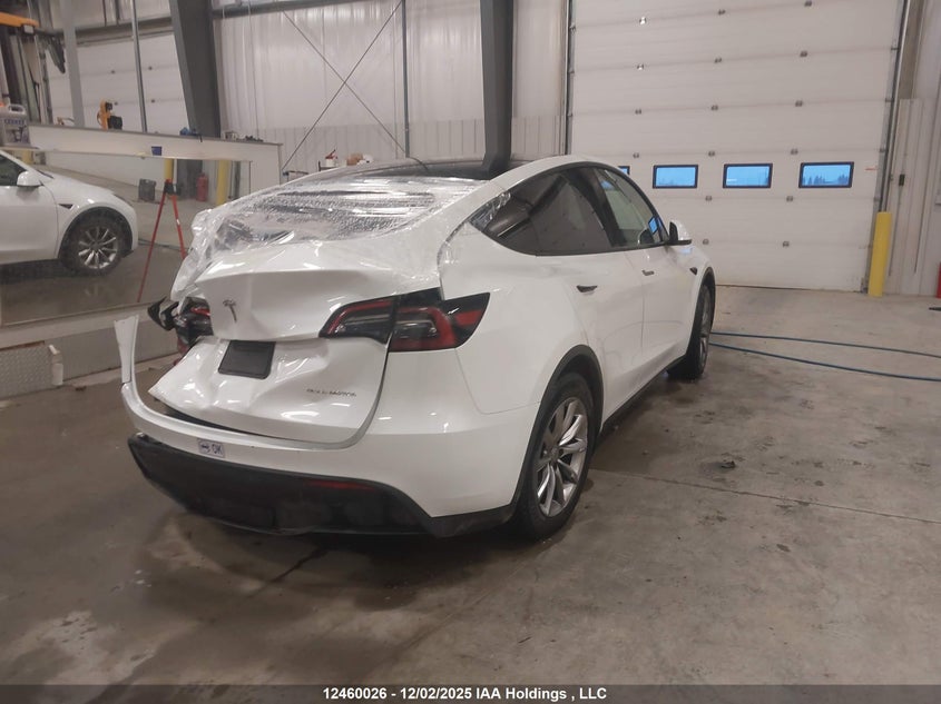 7SAYGDEE2PF777918 2023 TESLA MODEL Y photo no. 4