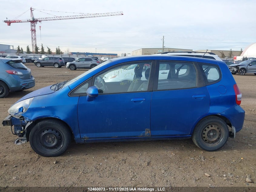 2007 Honda Fit Lx VIN: JHMGD384X7S803553 Lot: 12460073