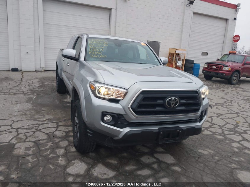 3TYDZ5BN8PT027519 2023 Toyota Tacoma Double Cab/Sr5/Trd Sport/Trd Off Road auction photo 1
