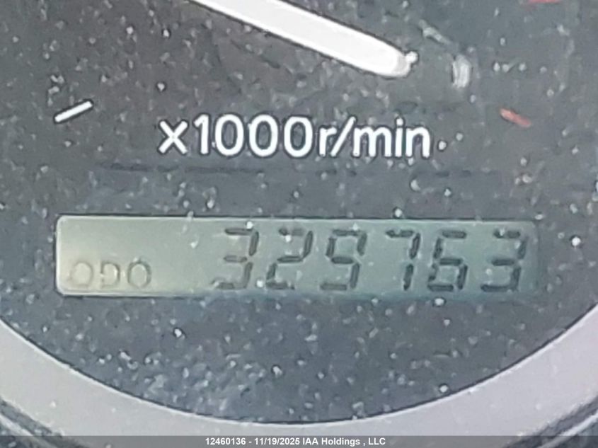 2004 Toyota Sienna VIN: 5TDBA22C04S010698 Lot: 12460136