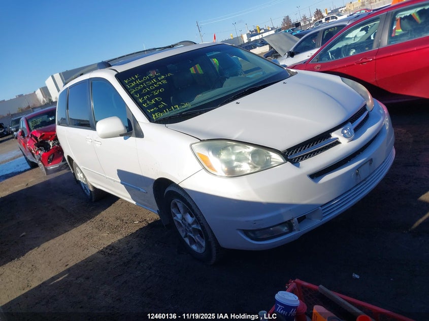 5TDBA22C04S010698 2004 TOYOTA SIENNA photo no. 12