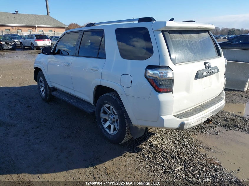 JTEBU5JR1F5220200 2015 TOYOTA 4RUNNER photo no. 3