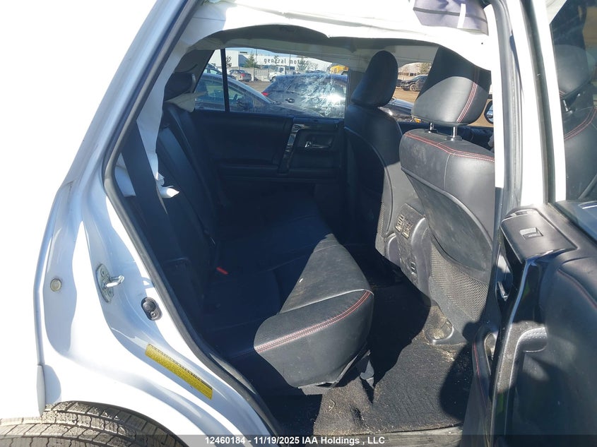 2015 Toyota 4Runner Sr5 V6 VIN: JTEBU5JR1F5220200 Lot: 12460184