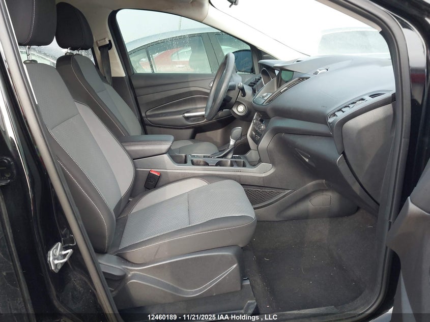 1FMCU9GD1HUB63996 2017 FORD ESCAPE photo no. 5