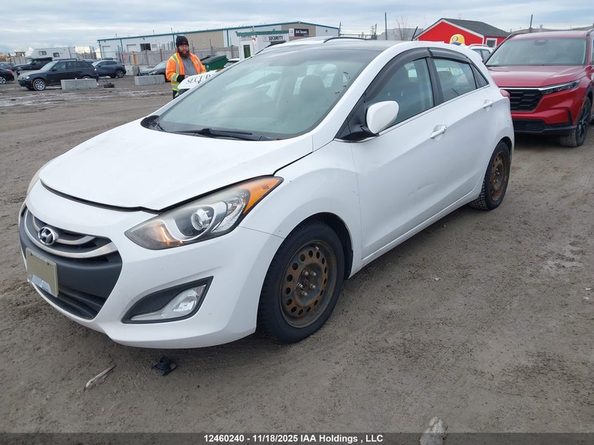 KMHD35LE0DU030820 2013 HYUNDAI ELANTRA photo no. 2