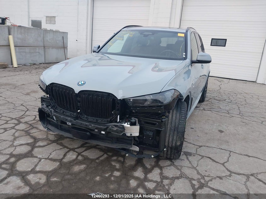 5UX43EU09R9V04506 2024 BMW X5 photo no. 2
