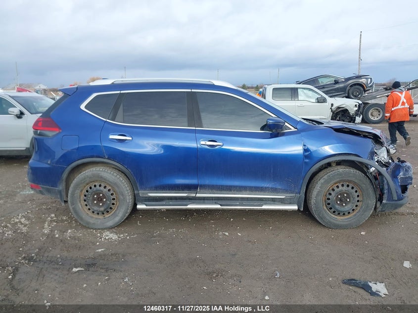 5N1AT2MV8JC781097 2018 NISSAN ROGUE photo no. 13