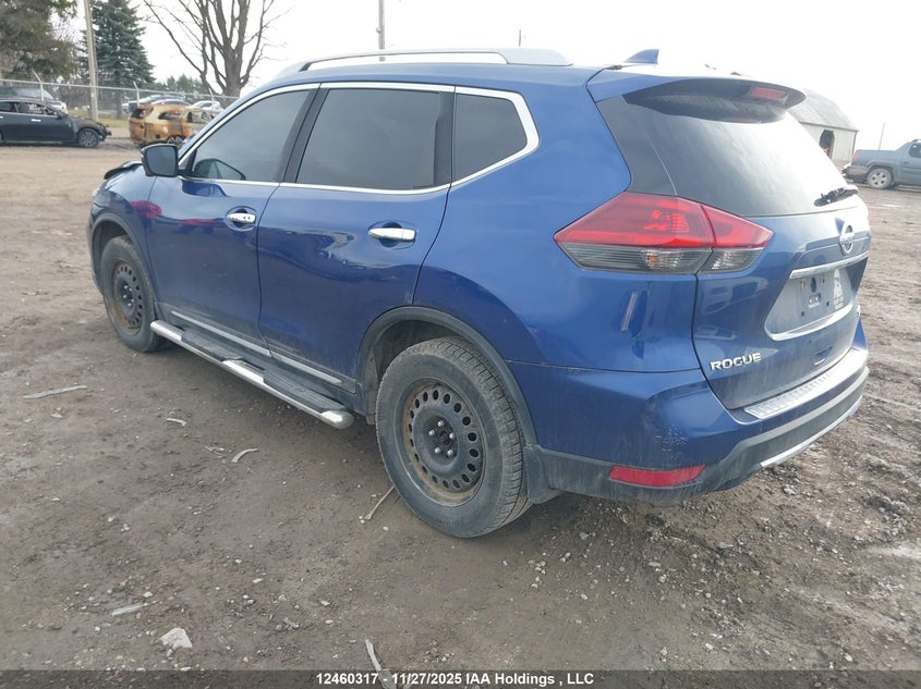 5N1AT2MV8JC781097 2018 NISSAN ROGUE photo no. 3
