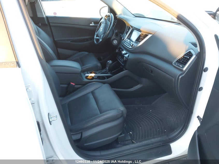KM8J3CA23JU603799 2018 HYUNDAI TUCSON photo no. 5