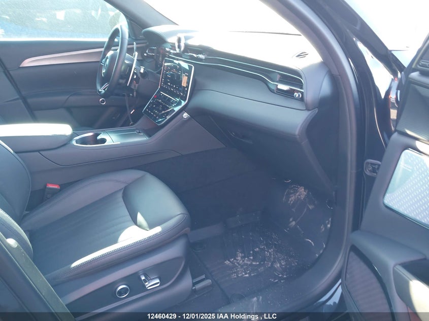 ZN682AVA3P7416466 2023 MASERATI GRECALE photo no. 5