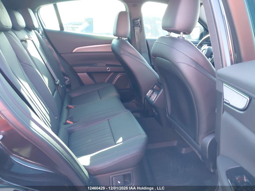 ZN682AVA3P7416466 2023 MASERATI GRECALE photo no. 8