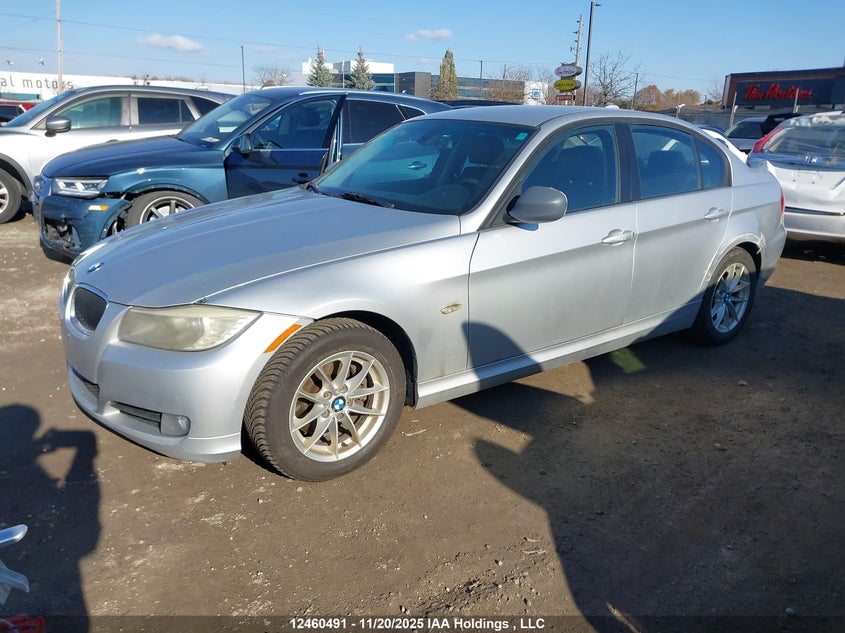 WBAPG7G53BNM68151 2011 BMW 3ER photo no. 2