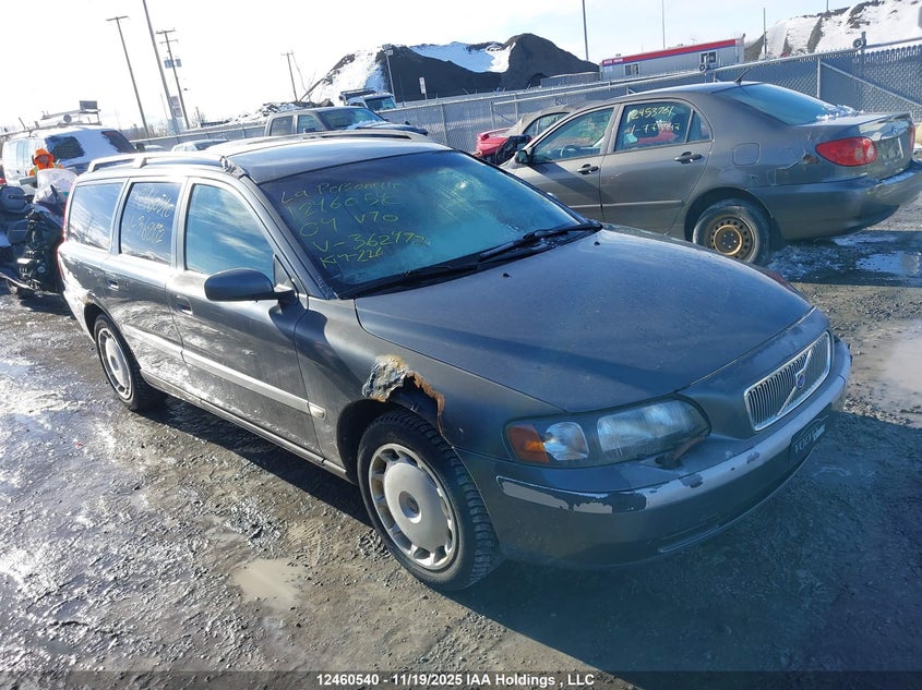 YV1SW59V342362492 2004 VOLVO V70 photo no. 1