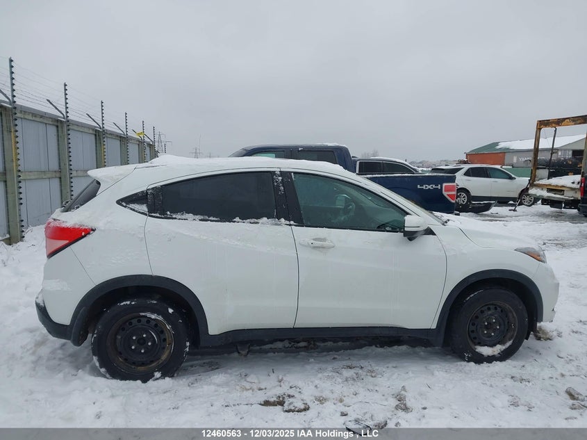 3CZRU6H57JM102063 2018 HONDA HR-V photo no. 14