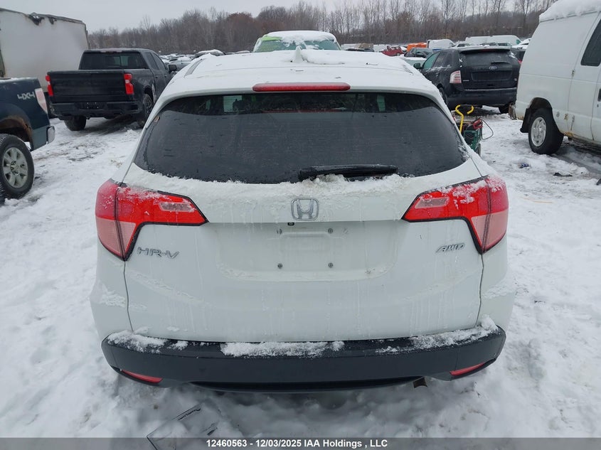 3CZRU6H57JM102063 2018 HONDA HR-V photo no. 17