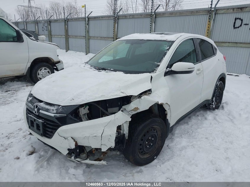 3CZRU6H57JM102063 2018 HONDA HR-V photo no. 2