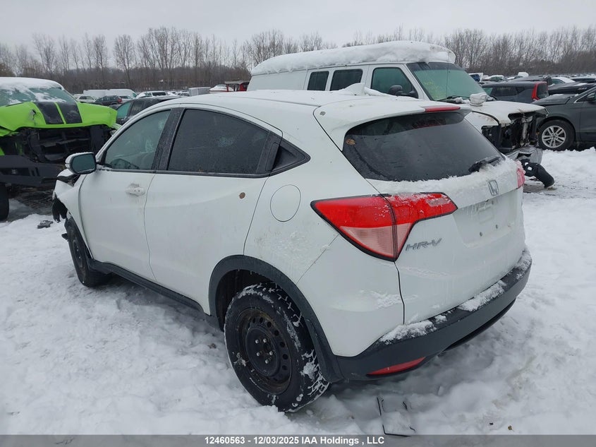 3CZRU6H57JM102063 2018 HONDA HR-V photo no. 3
