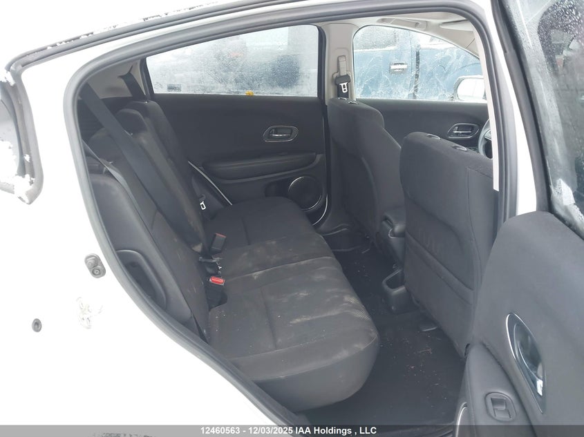 3CZRU6H57JM102063 2018 HONDA HR-V photo no. 8