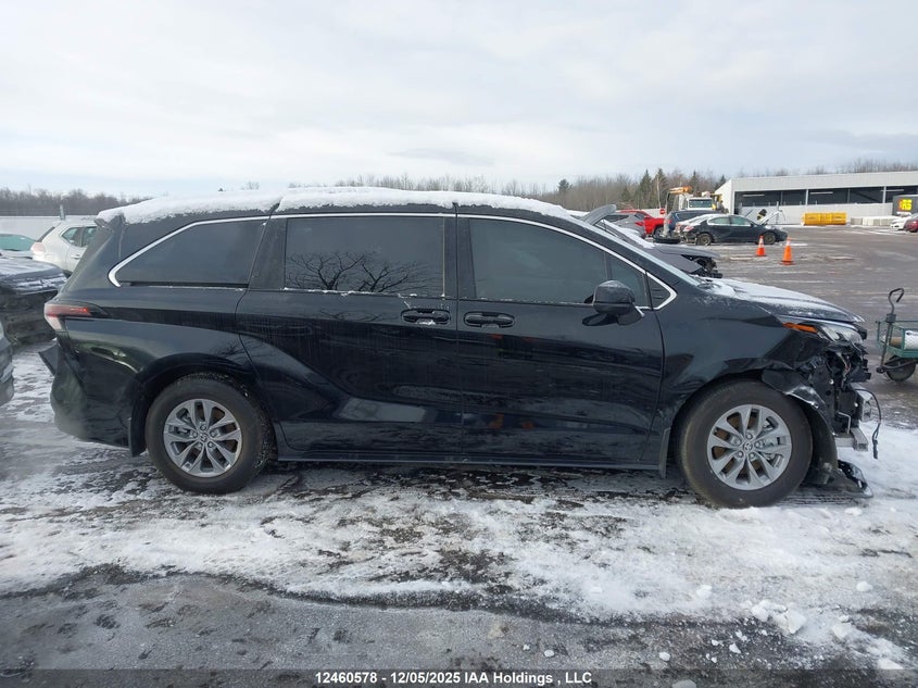 5TDGSKFC3SS178734 2025 TOYOTA SIENNA photo no. 14