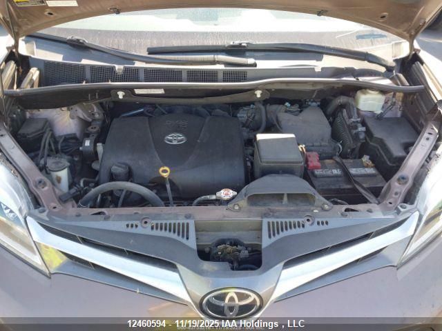 2018 Toyota Sienna Xle/Xle Premium/Limited/Limited Premium VIN: 5TDDZ3DC7JS208565 Lot: 12460594