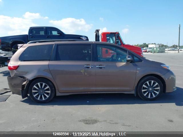 2018 Toyota Sienna Xle/Xle Premium/Limited/Limited Premium VIN: 5TDDZ3DC7JS208565 Lot: 12460594