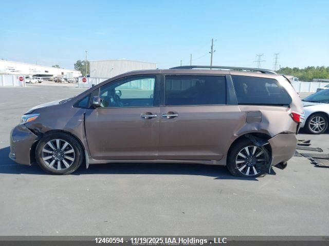 2018 Toyota Sienna Xle/Xle Premium/Limited/Limited Premium VIN: 5TDDZ3DC7JS208565 Lot: 12460594