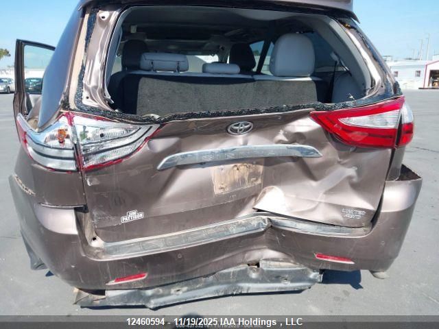 2018 Toyota Sienna Xle/Xle Premium/Limited/Limited Premium VIN: 5TDDZ3DC7JS208565 Lot: 12460594