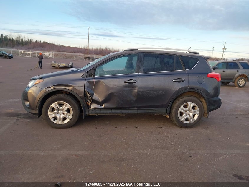 2T3BFREV5FW305403 2015 TOYOTA RAV 4 photo no. 14