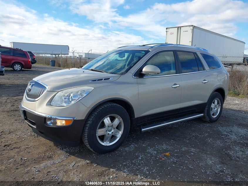 5GAKRBED3BJ256492 2011 BUICK ENCLAVE photo no. 2