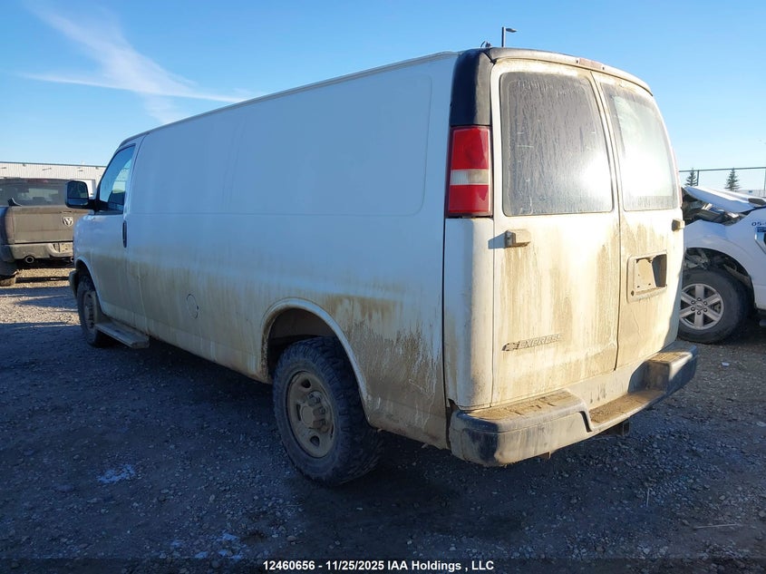 1GCHG39KX81214729 2008 CHEVROLET EXPRESS photo no. 3