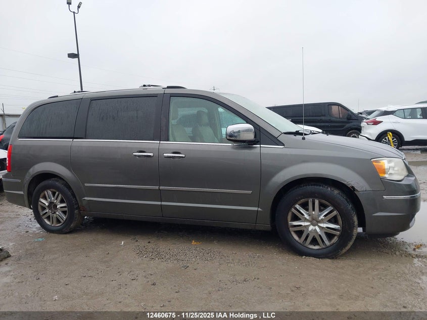 2010 Chrysler Town & Country Limited VIN: 2A4RR6DX2AR457823 Lot: 12460675