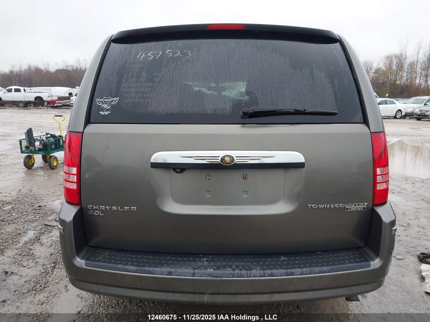 2010 Chrysler Town & Country Limited VIN: 2A4RR6DX2AR457823 Lot: 12460675