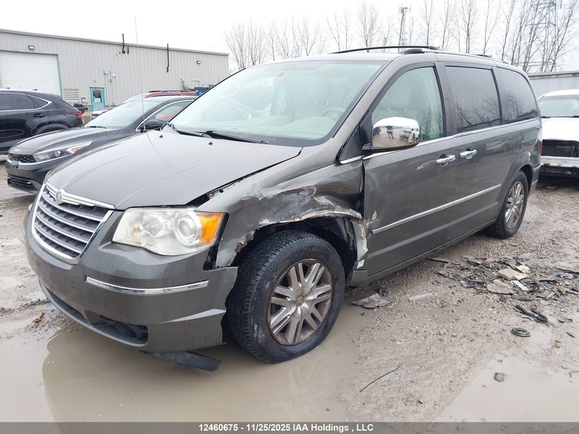 2A4RR6DX2AR457823 2010 CHRYSLER TOWN & COUNTRY photo no. 2