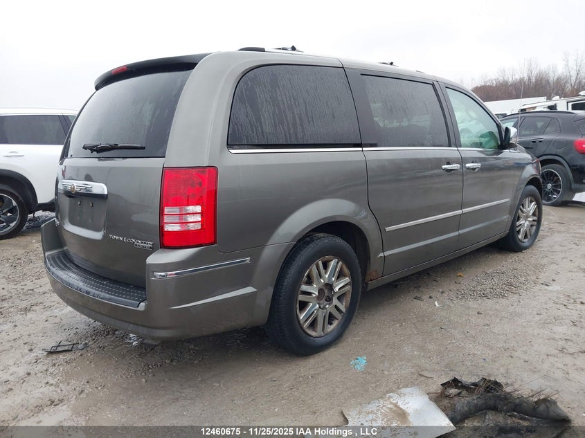 2A4RR6DX2AR457823 2010 CHRYSLER TOWN & COUNTRY photo no. 4