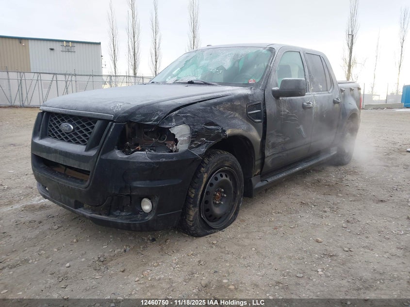 1FMEU2D82AUF01113 2010 FORD EXPLORER SPORT TRAC photo no. 2