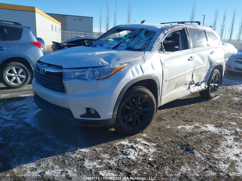 5TDDKRFH2FS124354 2015 TOYOTA HIGHLANDER photo no. 2