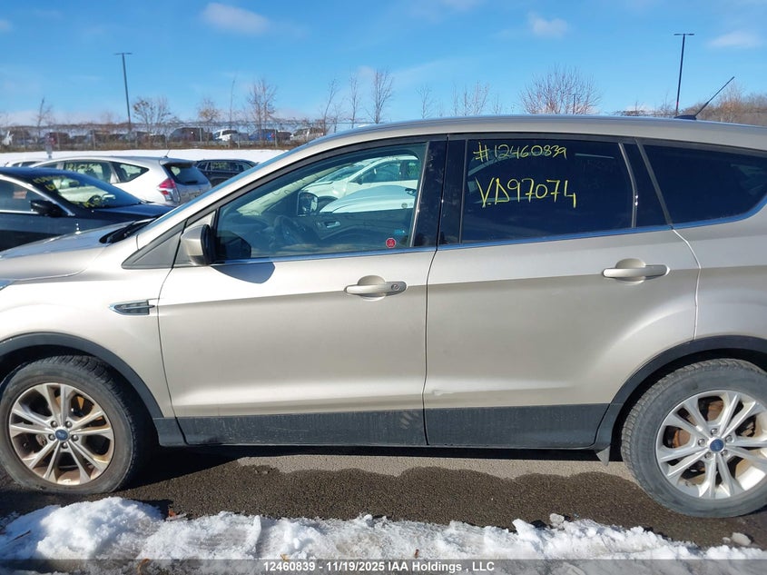 2017 Ford Escape Se VIN: 1FMCU0GD2HUD97074 Lot: 12460839