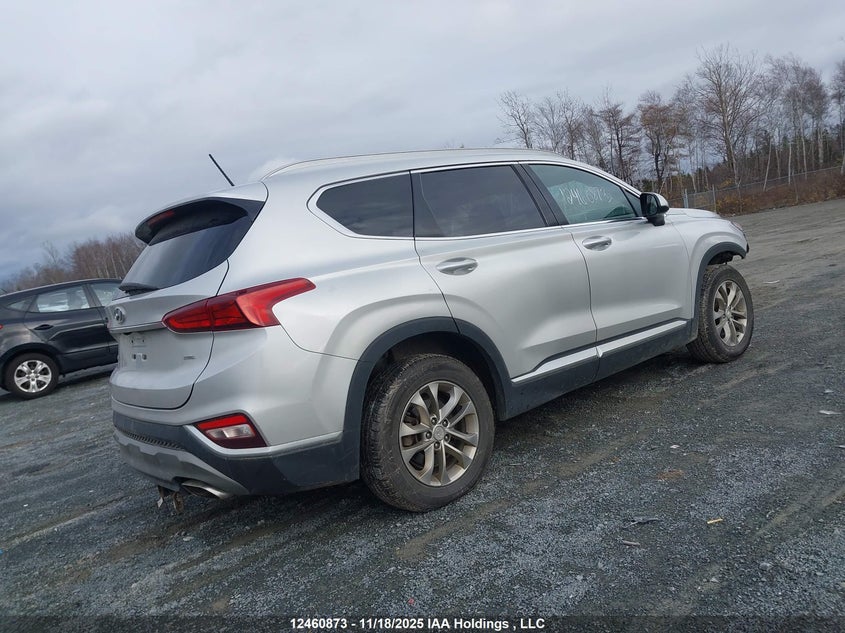 5NMS2CAD8KH050413 2019 HYUNDAI SANTA FE photo no. 4