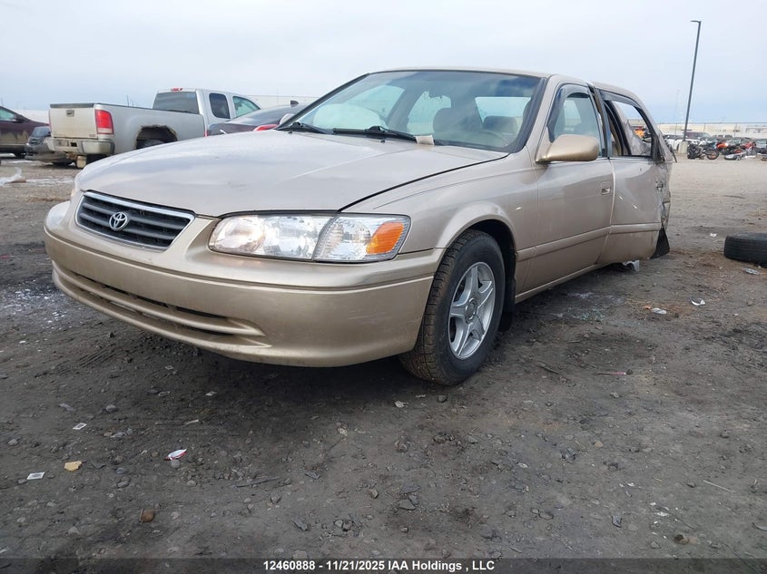 JT2BG22K2Y0391817 2000 TOYOTA CAMRY photo no. 2