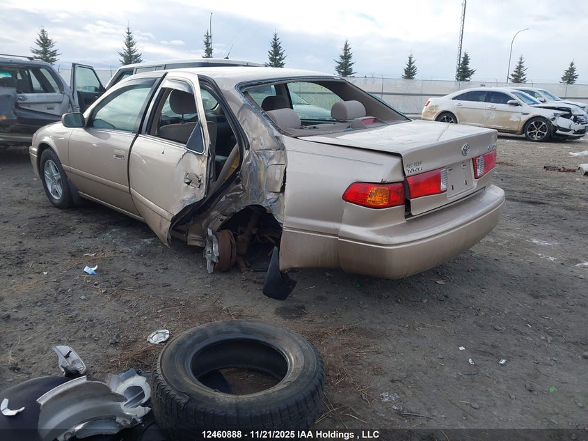JT2BG22K2Y0391817 2000 TOYOTA CAMRY photo no. 3