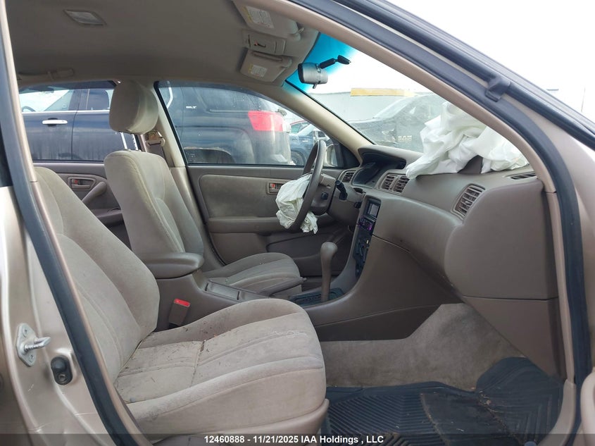 JT2BG22K2Y0391817 2000 TOYOTA CAMRY photo no. 5