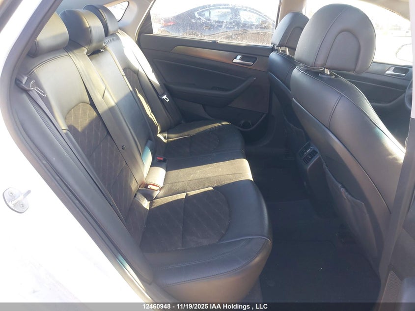 2015 Hyundai Sonata Sport/Limited VIN: 5NPE34AF4FH239800 Lot: 12460948