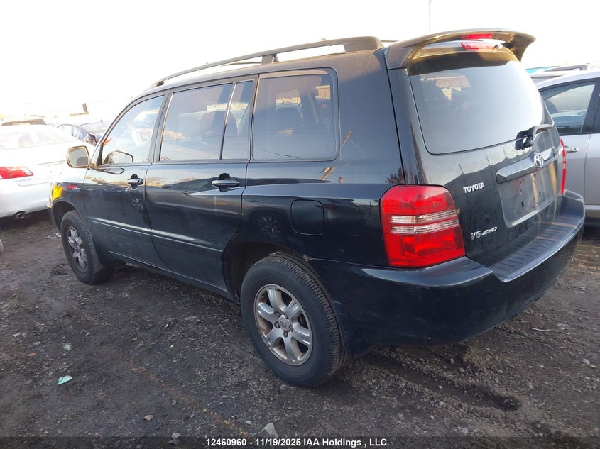 JTEHF21A320072300 2002 TOYOTA HIGHLANDER photo no. 3