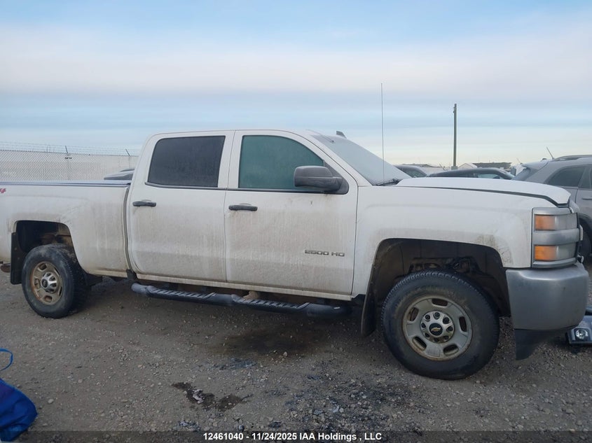 1GC1KUEG0JF274793 2018 CHEVROLET SILVERADO photo no. 14