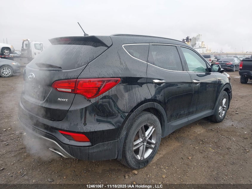 5XYZT3LB8JG521590 2018 HYUNDAI SANTA FE photo no. 4