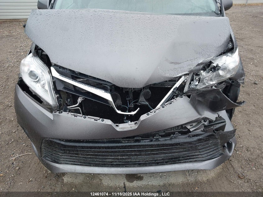 2018 Toyota Sienna Le VIN: 5TDJZ3DC5JS192014 Lot: 12461074