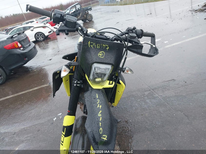 VBKUSV402RM763368 2024 HUSQVARNA 701 photo no. 5